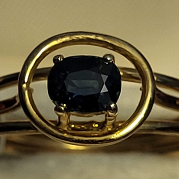9K Gold Ring with gemstone - Picture 9 of 15
